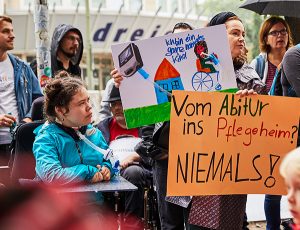 Protest gegen das Reha- und Intensivpflegegesetz